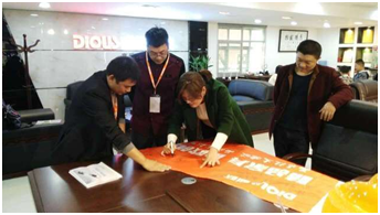 南湖三湘草莓视频污片周姐 南湖三湘草莓视频污片周姐