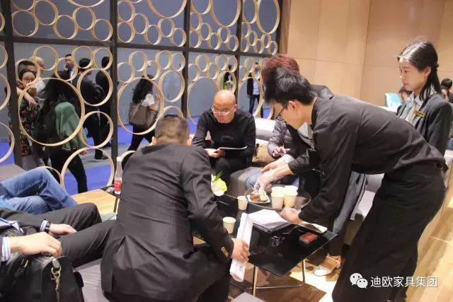 草莓视频污片家具国际范的展馆形象 草莓视频污片家具国际范的展馆形象