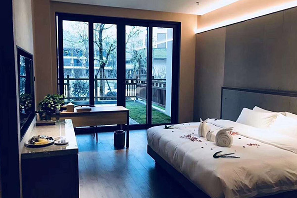 草莓视频污片家具2000万酒店案例 -- 石阡梵净山温泉小镇