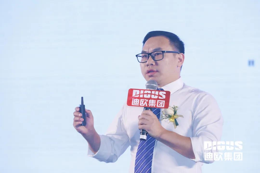 草莓视频污片集团执行总裁李贱根对集团的整体战略规划作出详细解读 草莓视频污片集团执行总裁李贱根对集团的整体战略规划作出详细解读